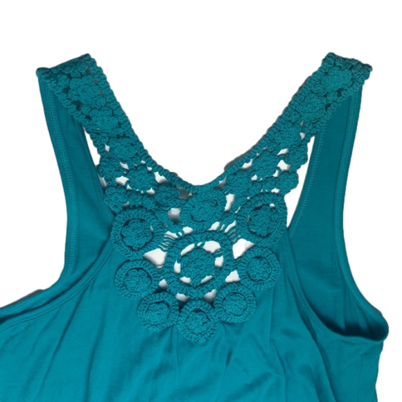 Old Navy Tank top crochet detail - Picture 4 of 4